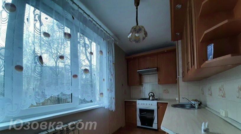 2-комн. квартира, 48м², с мебелью, 2/9 эт., ДОНЕЦК