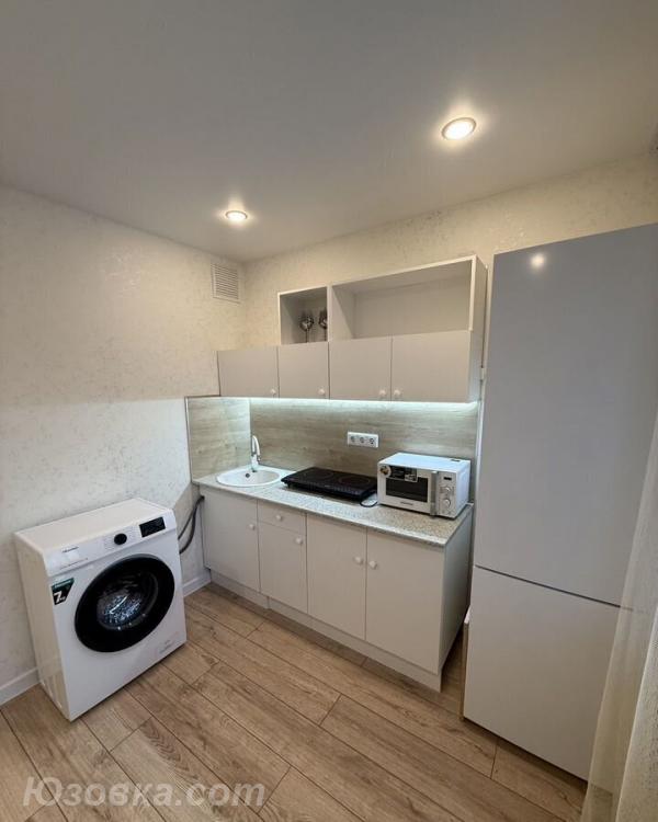 1-комн. квартира, 37м², с мебелью, 2/9 эт., ДОНЕЦК