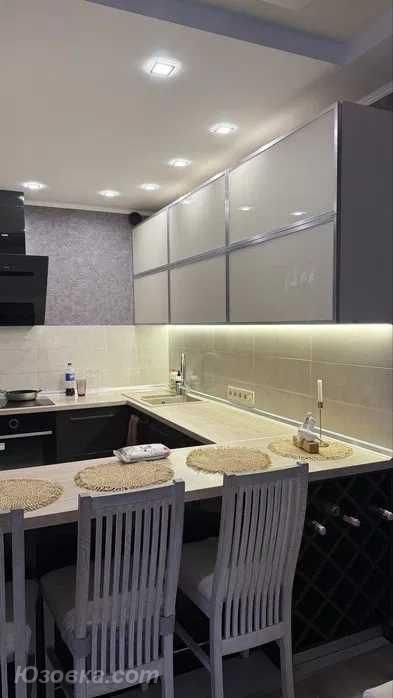 2-комн. квартира, 75м², с мебелью, 4/24 эт., ДОНЕЦК