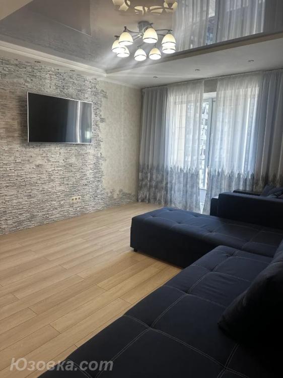 2-комн. квартира, 53м², с мебелью, 3/5 эт., Макеевка
