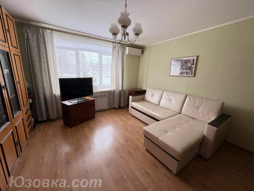 2-комн. квартира, 50м², с мебелью, 1/9 эт., ДОНЕЦК