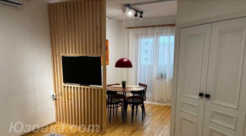 2-комн. квартира, 76м², с мебелью, 3/9 эт., ДОНЕЦК