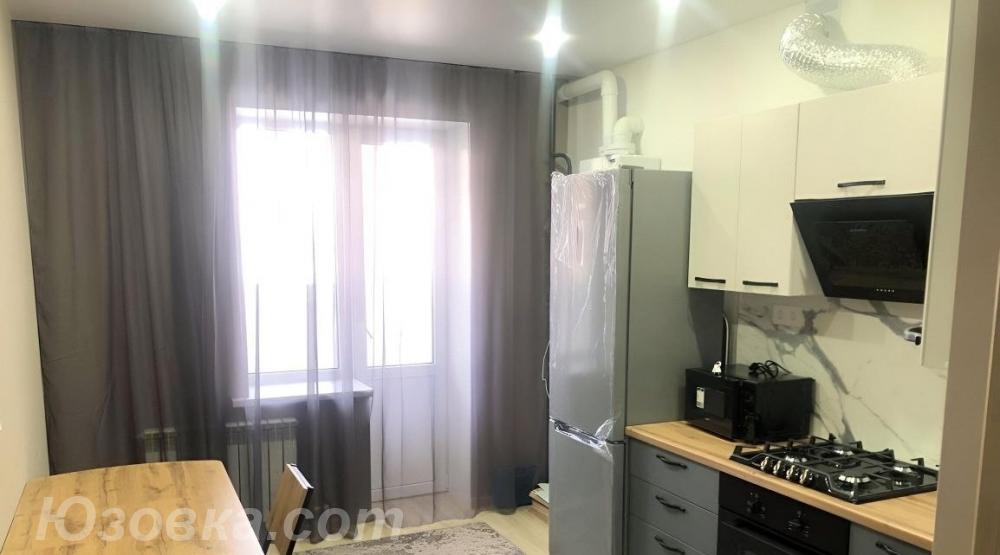 2-комн. квартира, 56м², с мебелью, 4/9 эт., ДОНЕЦК