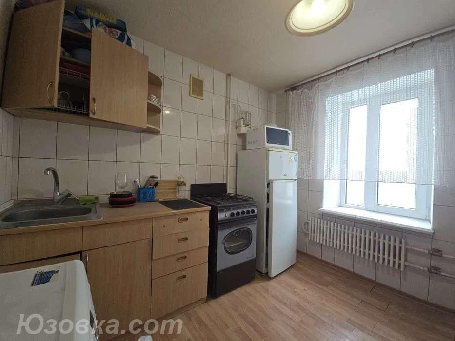 2-комн. квартира, 40м², с мебелью, 4/10 эт., ДОНЕЦК