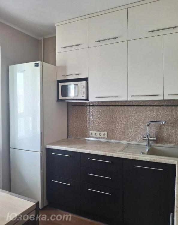 2-комн. квартира, 43м², с мебелью, 4/10 эт., ДОНЕЦК