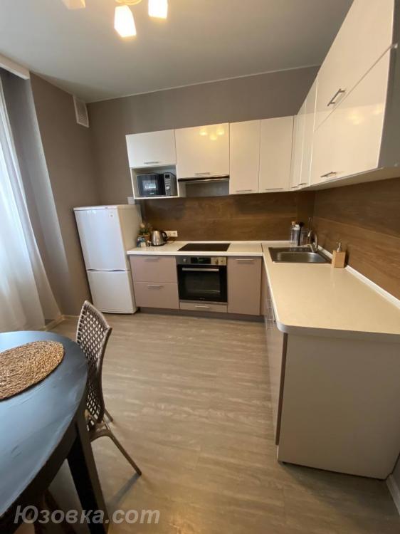1-комн. квартира, 42м², с мебелью, 4/9 эт., ДОНЕЦК