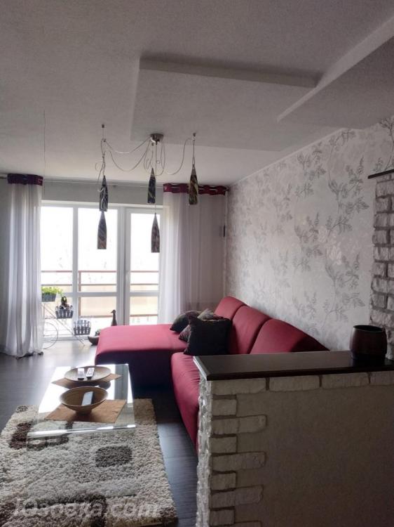 4-комн. квартира, 79 м², вторичка, 7/9 эт.