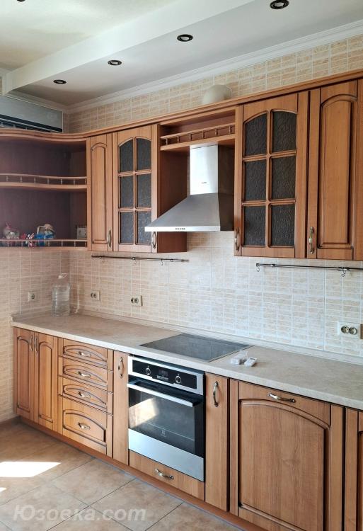 4-комн. квартира, 179 м², вторичка, 7/24 эт., ДОНЕЦК