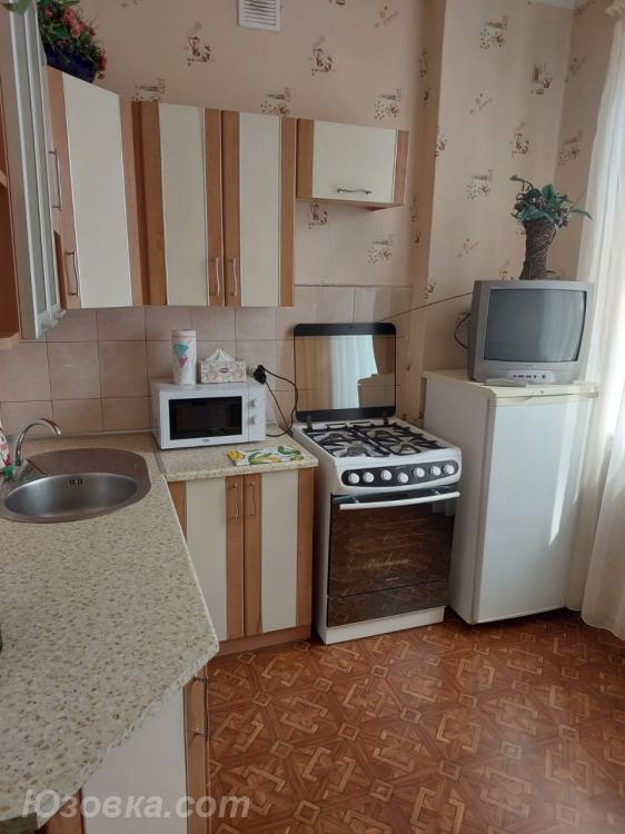 1-комн. квартира, 32м², с мебелью, 2/5 эт., Макеевка