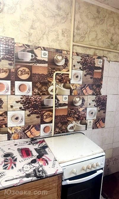 4-комн. квартира, 75 м², вторичка, 1/9 эт.