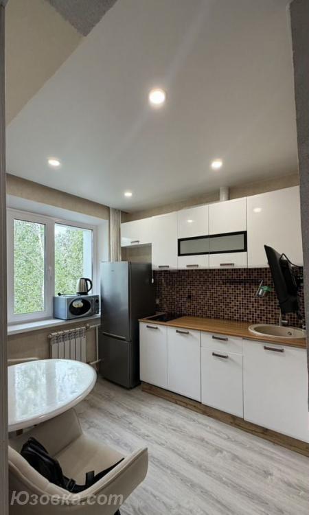 2-комн. квартира, 50м², с мебелью, 2/6 эт., ДОНЕЦК