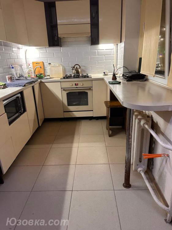 3-комн. квартира, 65м², с мебелью, 1/5 эт., Макеевка