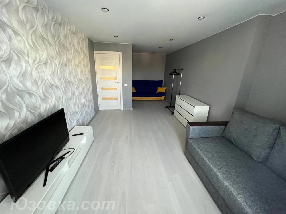 2-комн. квартира, 47м², с мебелью, 1/5 эт., ДОНЕЦК