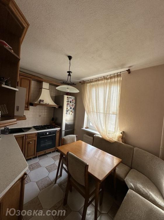 1-комн. квартира, 40м², с мебелью, 3/9 эт.