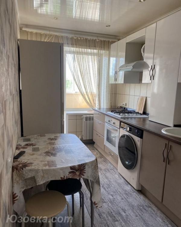 2-комн. квартира, 56м², с мебелью, 2/5 эт., ДОНЕЦК