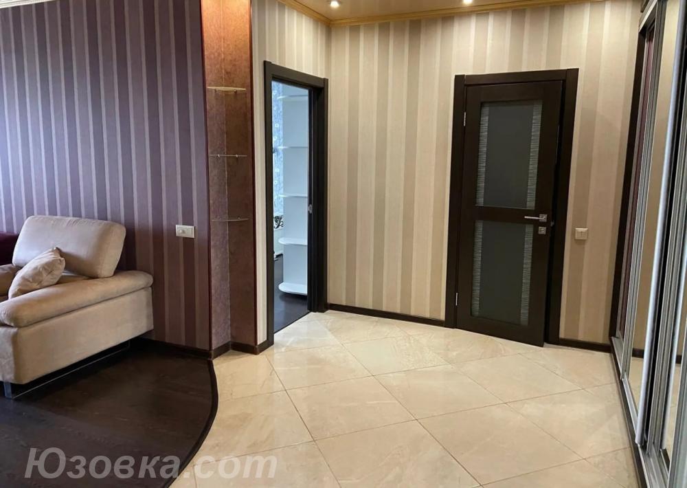 2-комн. квартира, 69м², с мебелью, 7/17 эт., ДОНЕЦК