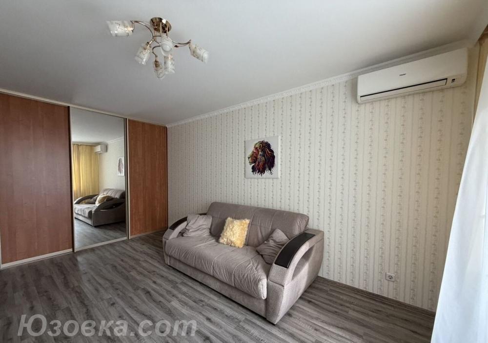 1-комн. квартира, 42м², с мебелью, 1/9 эт., ДОНЕЦК