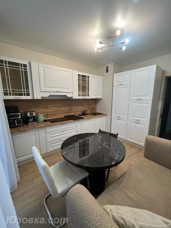 2-комн. квартира, 50м², с мебелью, 2/4 эт., ДОНЕЦК