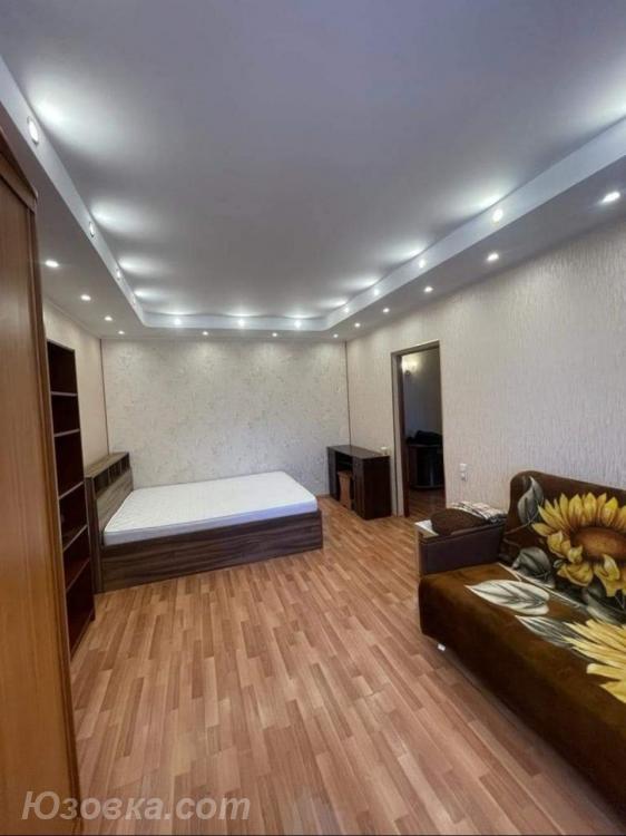 2-комн. квартира, 48м², с мебелью, 3/9 эт., ДОНЕЦК