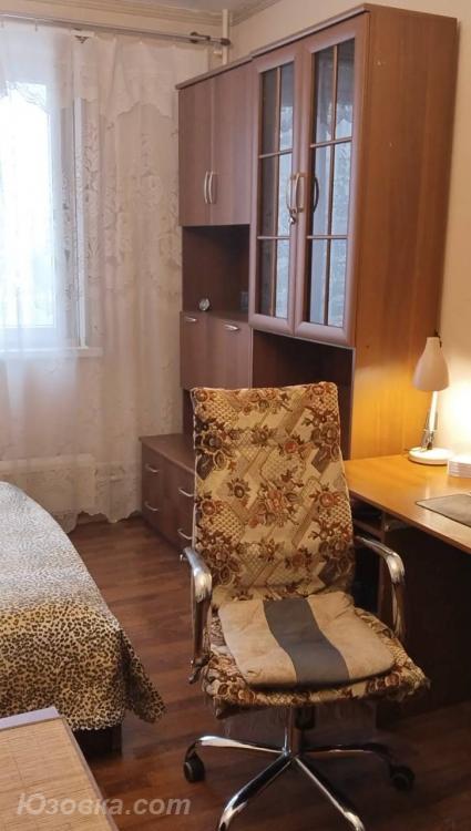 1-комн. квартира, 40м², с мебелью, 1/1 эт., ДОНЕЦК