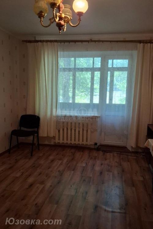 2-комн. квартира, 56 м², вторичка, 1/9 эт.