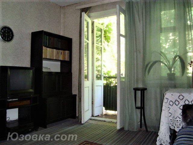 3-комн. квартира, 54 м², вторичка, 2/2 эт., ДОНЕЦК