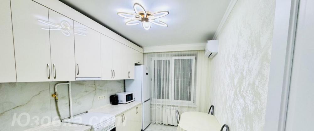 1-комн. квартира, 36м², с мебелью, 4/5 эт., ДОНЕЦК