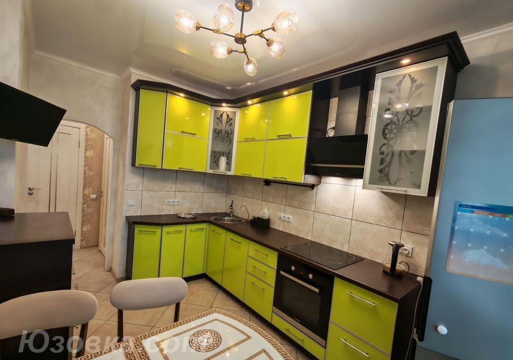 2-комн. квартира, 46м², с мебелью, 3/8 эт., ДОНЕЦК