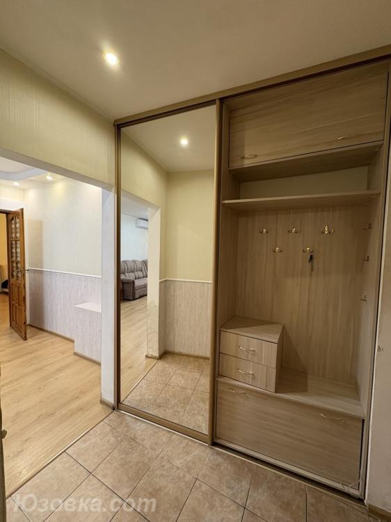 3-комн. квартира, 56м², с мебелью, 4/6 эт., ДОНЕЦК