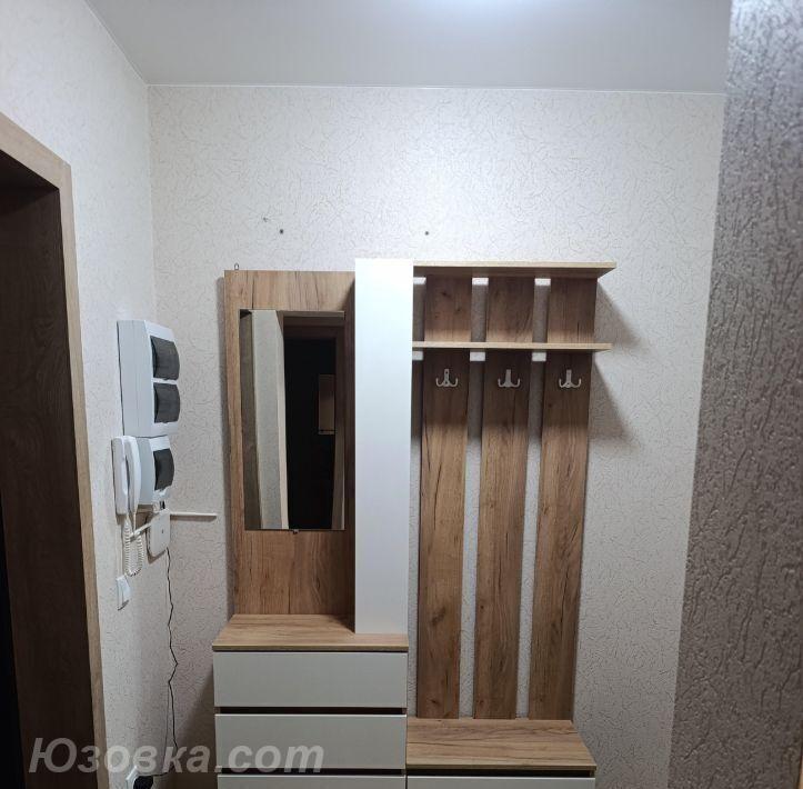 1-комн. квартира, 37м², с мебелью, 1/5 эт., ДОНЕЦК