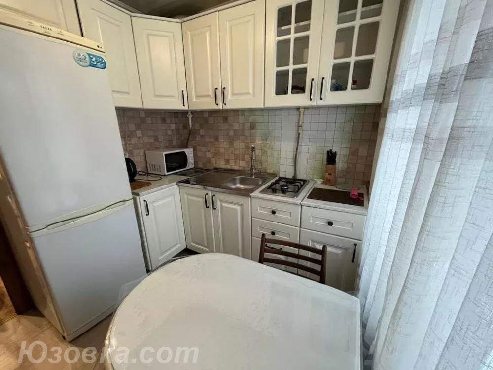 1-комн. квартира, 32м², с мебелью, 8/9 эт., ДОНЕЦК
