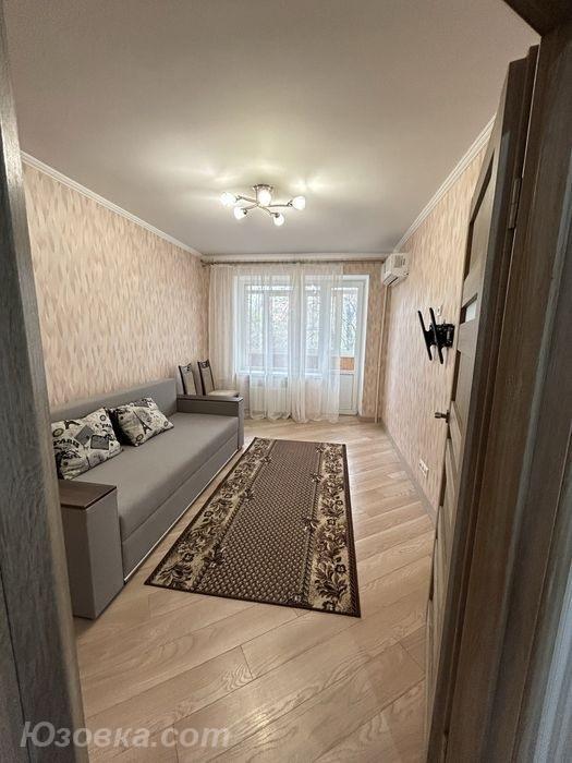 2-комн. квартира, 56м², с мебелью, 2/5 эт., ДОНЕЦК
