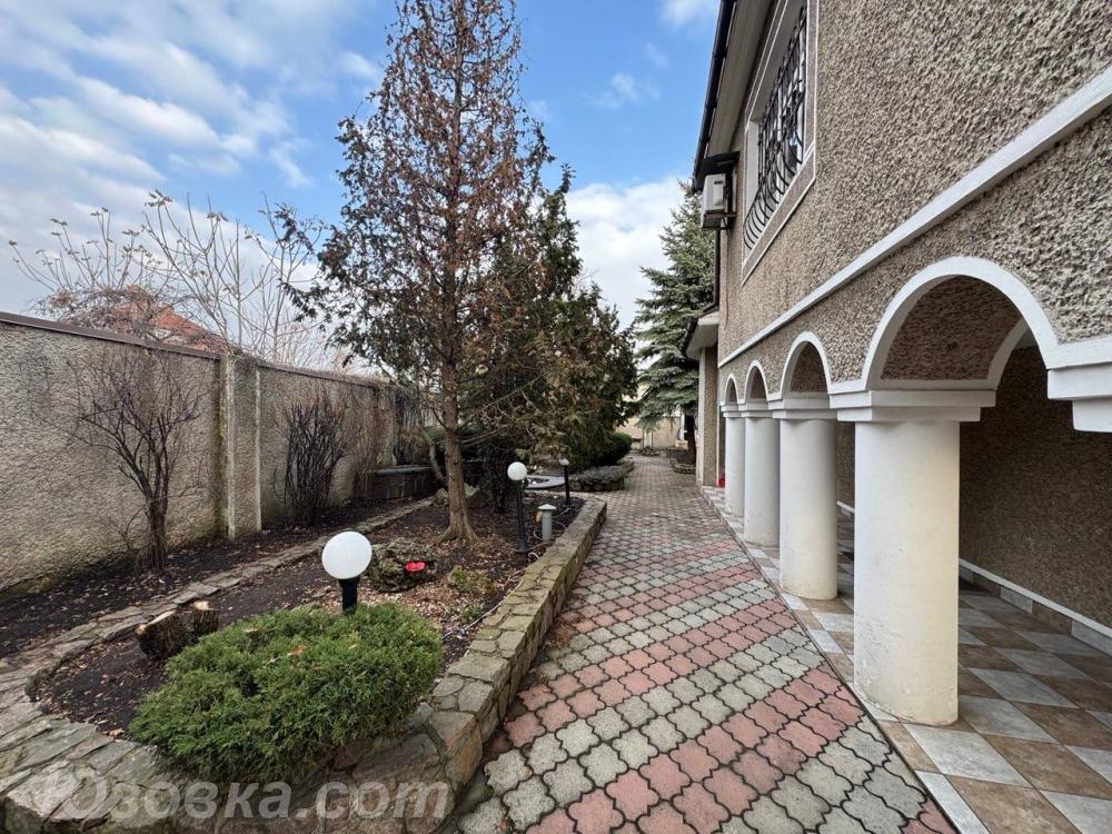 Дом , 350 м², на участке 8,0 сот., ДОНЕЦК