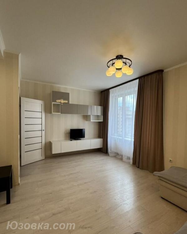1-комн. квартира, 38м², с мебелью, 4/5 эт., ДОНЕЦК