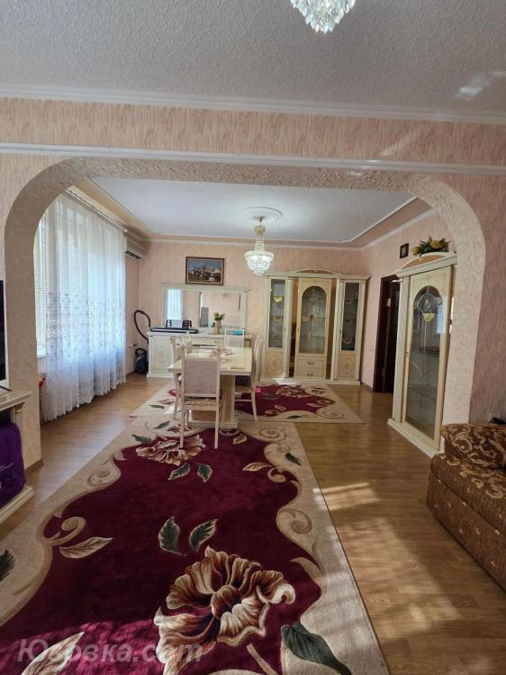 3-комн. квартира, 85 м², вторичка, 2/4 эт., Макеевка