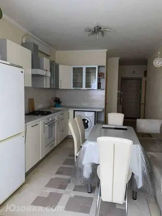 2-комн. квартира, 44м², с мебелью, 2/9 эт., ДОНЕЦК