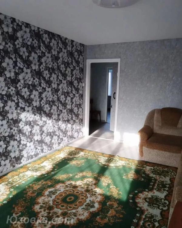2-комн. квартира, 56м², с мебелью, 2/10 эт., ДОНЕЦК