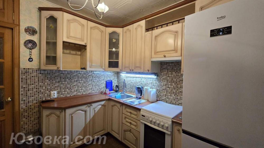 2-комн. квартира, 56м², с мебелью, 3/9 эт., ДОНЕЦК