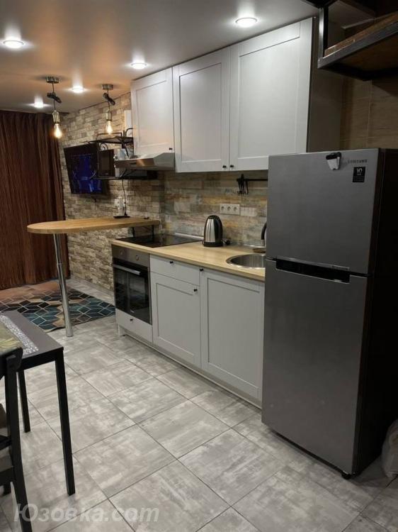 2-комн. квартира, 46м², с мебелью, 4/9 эт., ДОНЕЦК