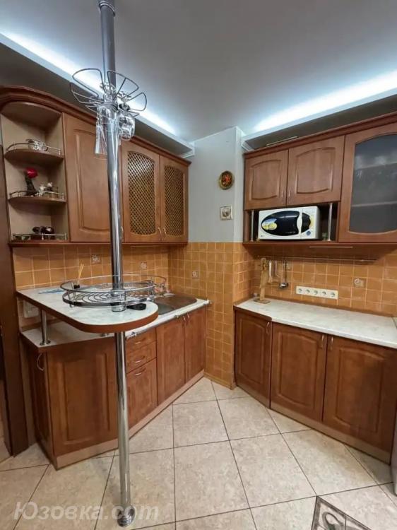 1-комн. квартира, 36м², с мебелью, 6/9 эт., ДОНЕЦК