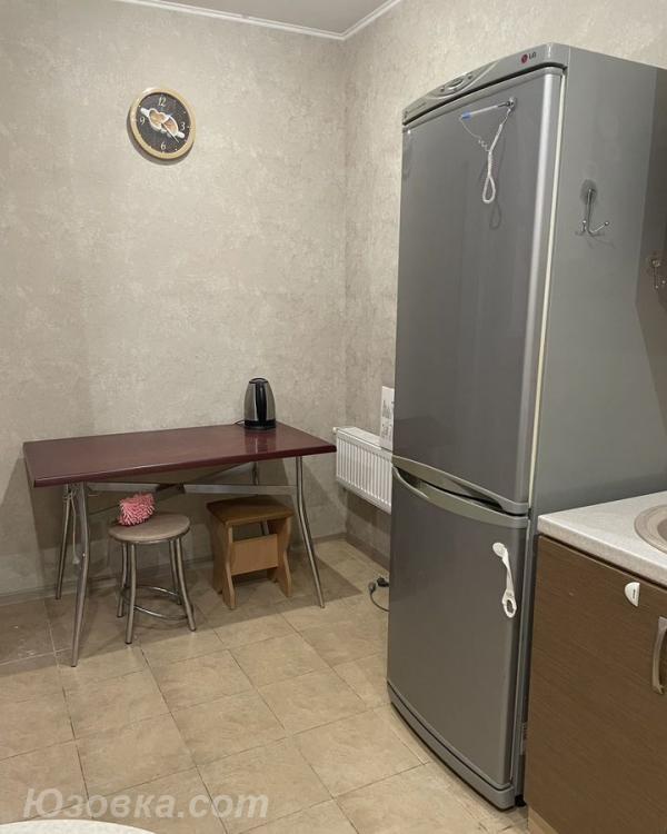 2-комн. квартира, 48м², с мебелью, 2/9 эт., ДОНЕЦК