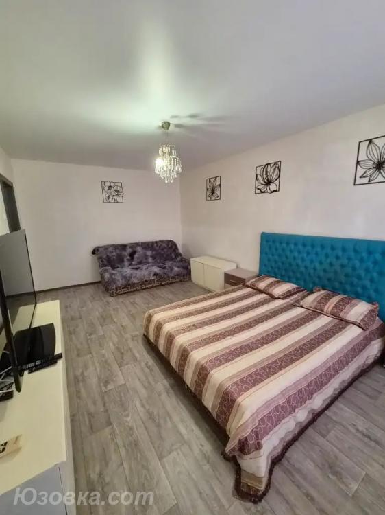 2-комн. квартира, 52м², с мебелью, 4/9 эт., ДОНЕЦК