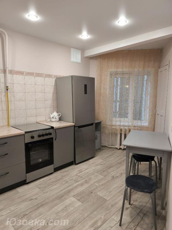 2-комн. квартира, 46м², с мебелью, 4/9 эт., ДОНЕЦК