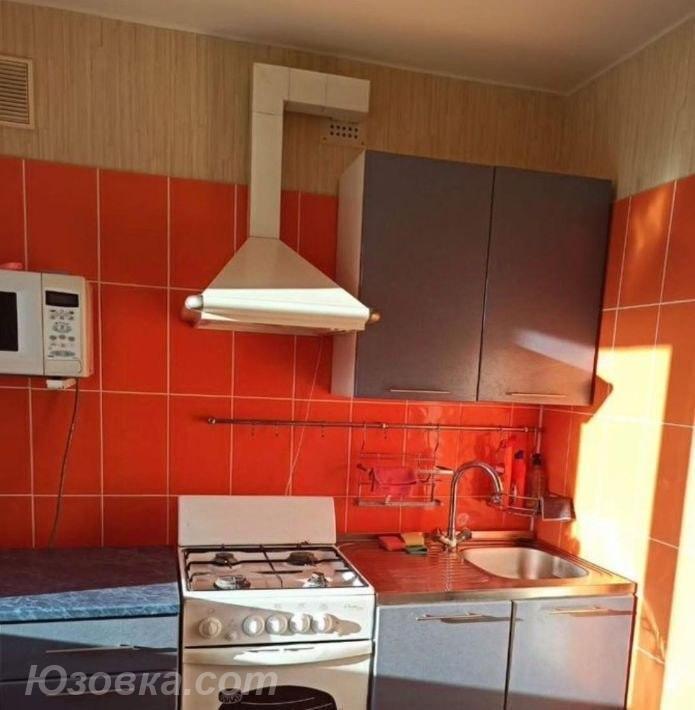 2-комн. квартира, 46м², с мебелью, 6/9 эт., ДОНЕЦК