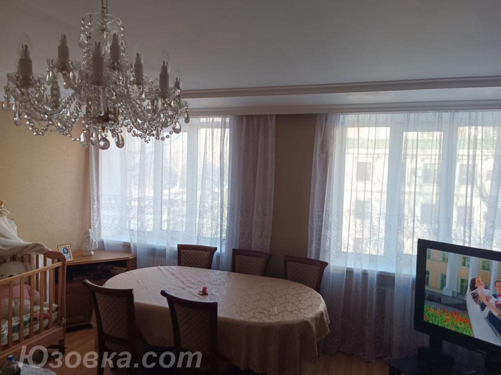 4-комн. квартира, 94 м², вторичка, 3/5 эт.