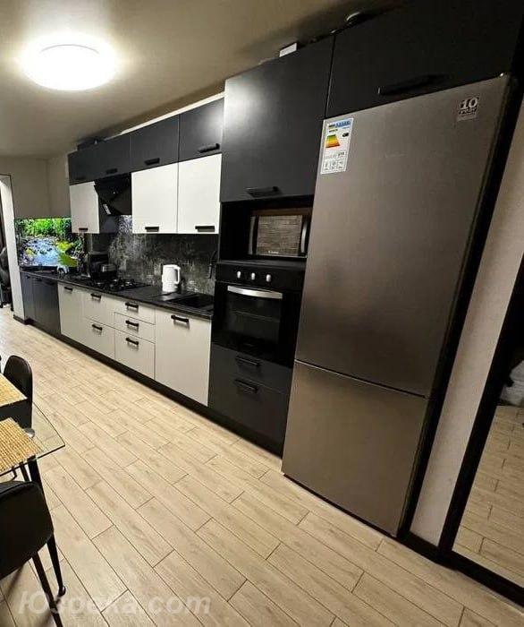 3-комн. квартира, 72м², с мебелью, 2/9 эт., ДОНЕЦК