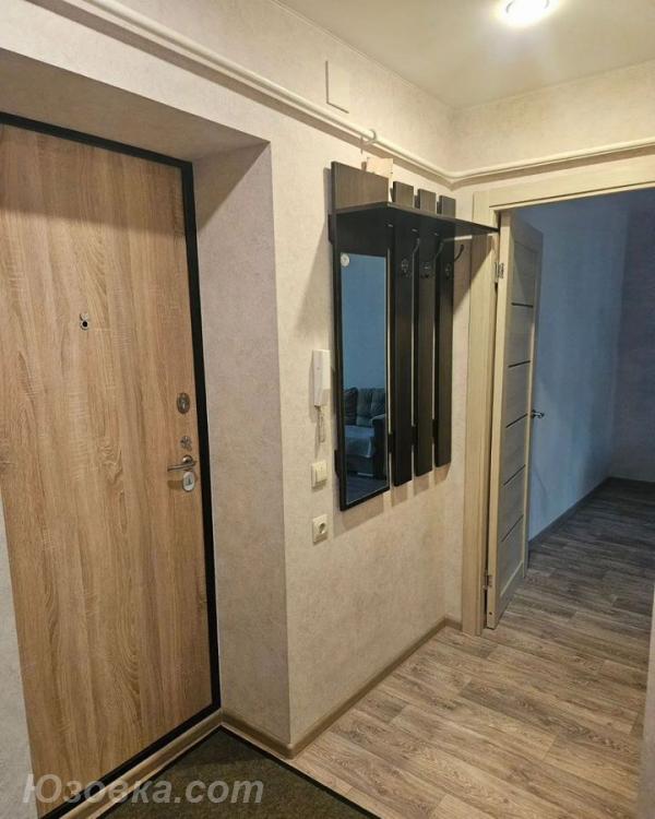 2-комн. квартира, 43м², с мебелью, 2/2 эт., ДОНЕЦК