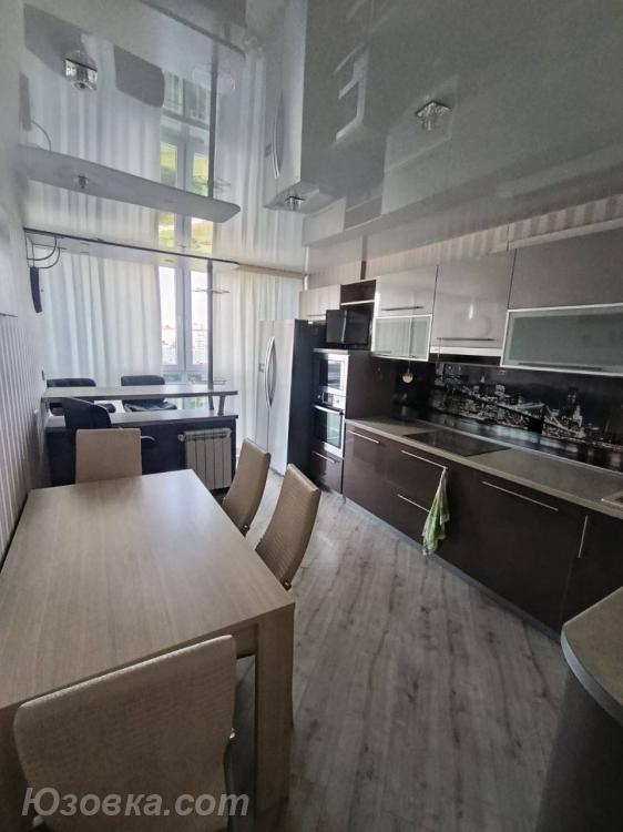 3-комн. квартира, 60м², с мебелью, 7/19 эт., ДОНЕЦК