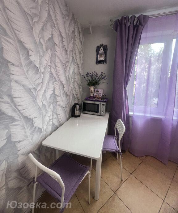 2-комн. квартира, 47м², с мебелью, 5/9 эт., ДОНЕЦК