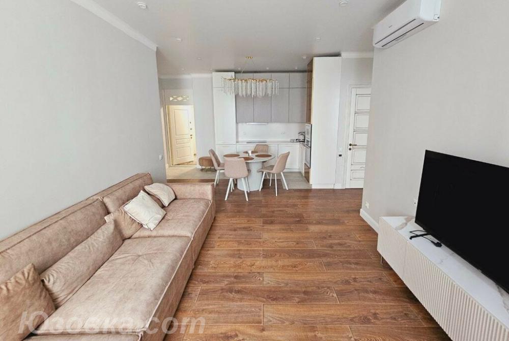 3-комн. квартира, 80м², с мебелью, 7/9 эт., ДОНЕЦК